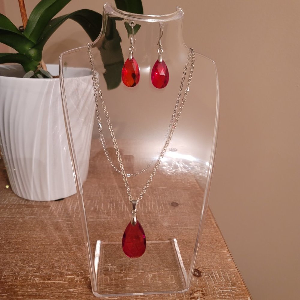 Cubic Zirconia Necklace and Earrings (Pierced) set - Picture 7 of 7